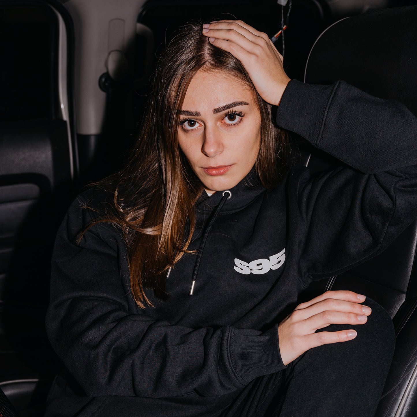 Felpa nera